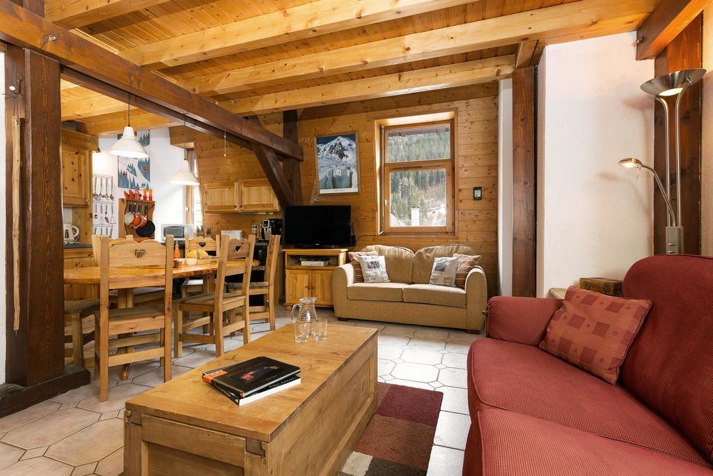 Apartment Vila 1 - Cosy Central Chamonix Loft מראה חיצוני תמונה